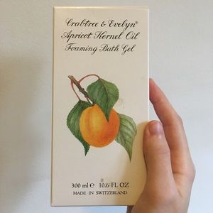 Vintage Crabtree & Evelyn Apricot Foaming Bath Gel